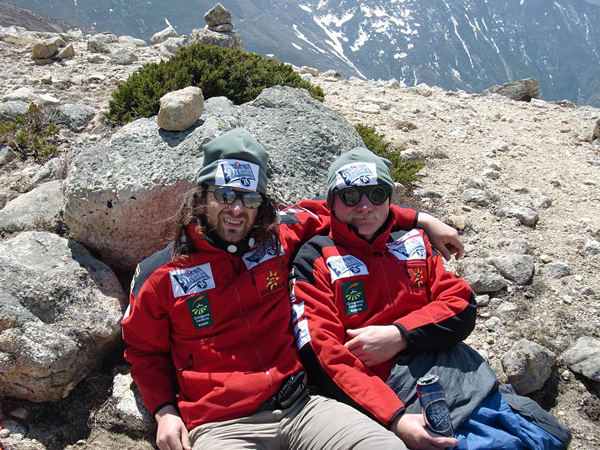 Forrás: Dreher 24 Everest Expedíció Forrás: Dreher 24 Everest Expedíció