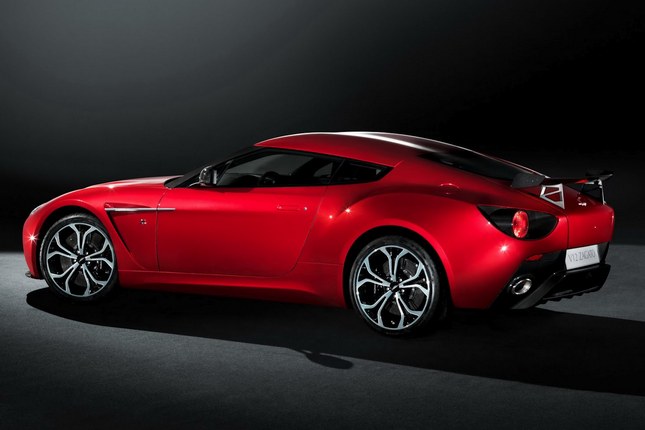 Forr�s: Aston Martin