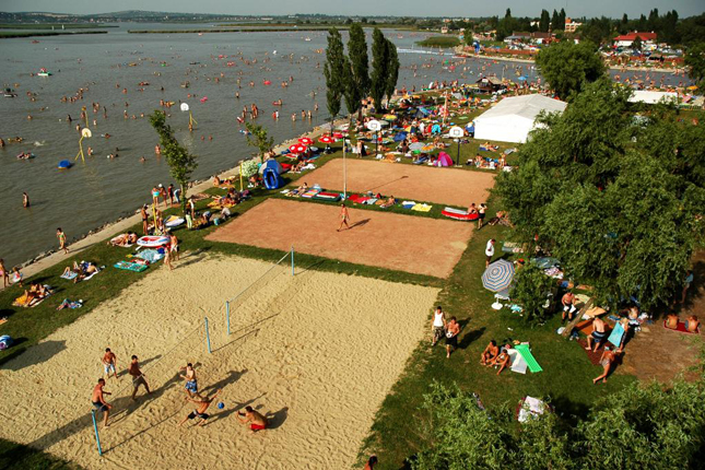 Forrás: www.sportbeach.hu Forrás: www.sportbeach.hu
